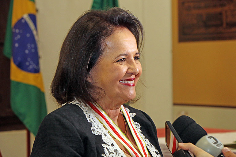 Acadêmica Lélia Pereira da Silva Nunes é primeira mulher a presidir a ACL